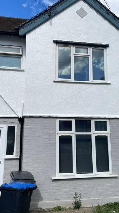 5 Bed 5Mins From Wembley Stadium London Exterior photo